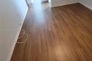 711 SW 111th Way, Pembroke Pines, FL 33025 - Photo 15