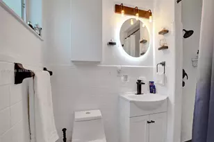 281 NE 112th St, Miami, FL 33161 - Photo 17