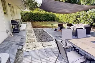 281 NE 112th St, Miami, FL 33161 - Photo 31