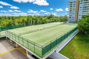 155 Ocean Ln Dr, Key Biscayne, FL 33149 - Photo 23