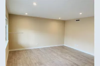 2412 NE 26th St #4, Fort Lauderdale, FL 33305 - Photo 5