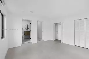 841 SE 11th Pl, Hialeah, FL 33010 - Photo 23