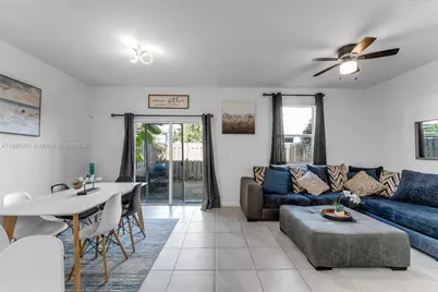 2659 SE 11th St, Homestead, FL 33035 - Photo 11