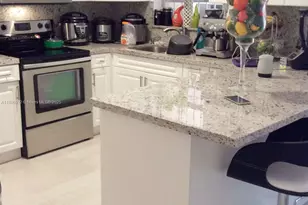 1236 SW 104th Ct, Miami, FL 33174 - Photo 5