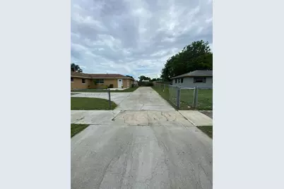 2707 Essex Ct #0, Fort Pierce, FL 34946 - Photo 1