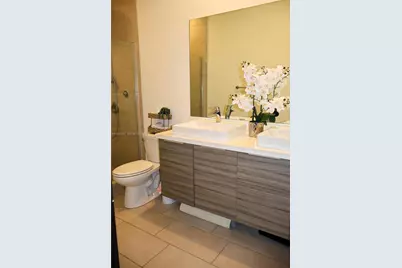 15930 NW 91st Ct, Miami Lakes, FL 33018 - Photo 5