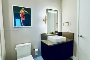 159 NE 6th St, Miami, FL 33132 - Photo 33