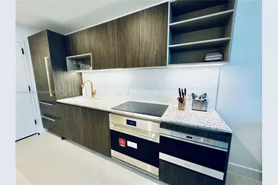 159 NE 6th St #4807, Miami, FL 33132 - Photo 19