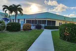 35 Colonial Club Dr, Boynton Beach, FL 33435 - Photo 27