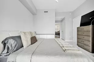 851 NE 1st Ave, Miami, FL 33132 - Photo 21