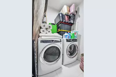 851 NE 1st Ave #806, Miami, FL 33132 - Photo 25