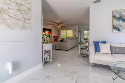 11381 SW 247th Ter, Homestead, FL 33032 - Photo 11