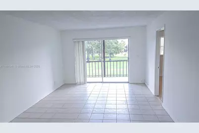 7911 N Colony Cir N #202, Tamarac, FL 33321 - Photo 3