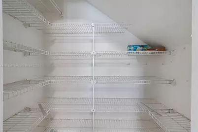 8881 NW 189th Ter, Hialeah, FL 33018 - Photo 15