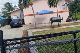 4031 SW 19th St, West Park, FL 33023 - Photo 15