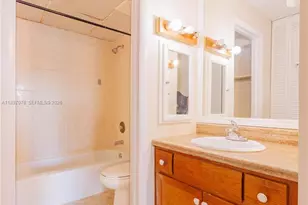 3760 Inverrary Dr, Lauderhill, FL 33319 - Photo 23