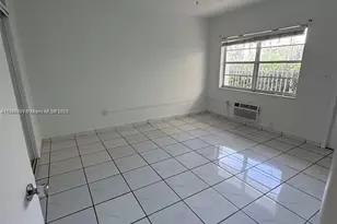 8040 Tatum Waterway Dr, Miami Beach, FL 33141 - Photo 5