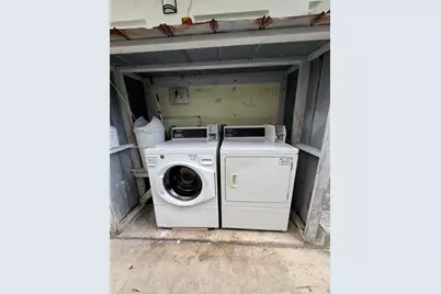 8040 Tatum Waterway Dr #3, Miami Beach, FL 33141 - Photo 29