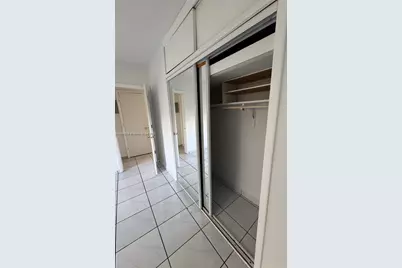 8040 Tatum Waterway Dr #3, Miami Beach, FL 33141 - Photo 13