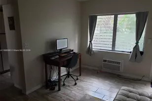 8040 Tatum Waterway Dr, Miami Beach, FL 33141 - Photo 7