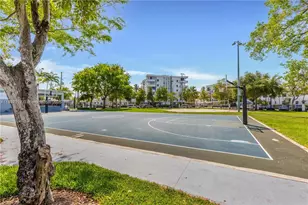 8040 Tatum Waterway Dr, Miami Beach, FL 33141 - Photo 29