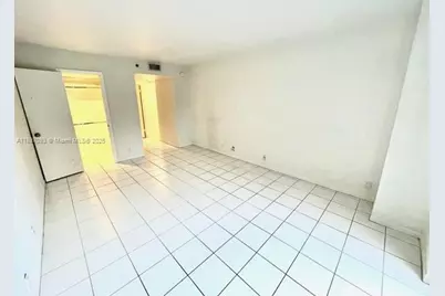 4000 Towerside Te #305, Miami, FL 33138 - Photo 13