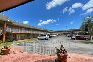 271 NW 177th St, Miami Gardens, FL 33169 - Photo 3