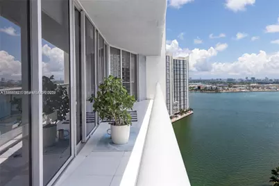 465 Brickell Ave #2705, Miami, FL 33131 - Photo 1