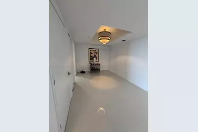 465 Brickell Ave #2705, Miami, FL 33131 - Photo 13