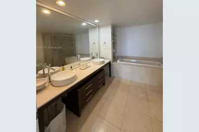 465 Brickell Ave #2705, Miami, FL 33131 - Photo 19