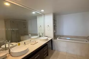 465 Brickell Ave, Miami, FL 33131 - Photo 19