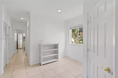 21396 Marina Cove Cir #17-J, Aventura, FL 33180 - Photo 23