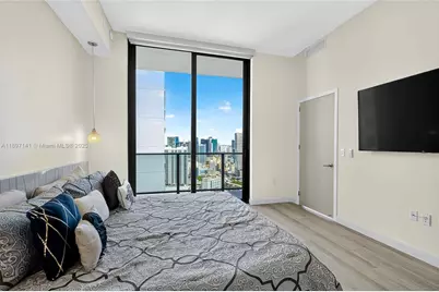 55 SW 9th St #4301, Miami, FL 33130 - Photo 13