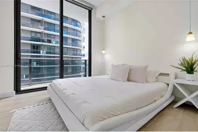 55 SW 9th St #4301, Miami, FL 33130 - Photo 23