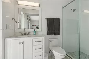 2240 Magnolia Dr, North Miami, FL 33181 - Photo 23