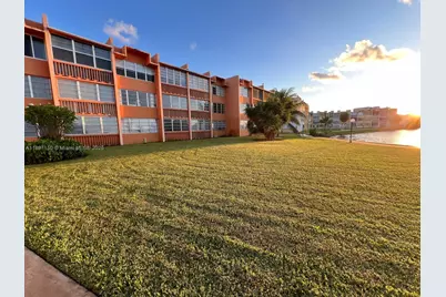 1591 NE Miami Gardens Dr #107, Miami, FL 33179 - Photo 25