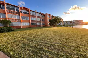 1591 NE Miami Gardens Dr, Miami, FL 33179 - Photo 25