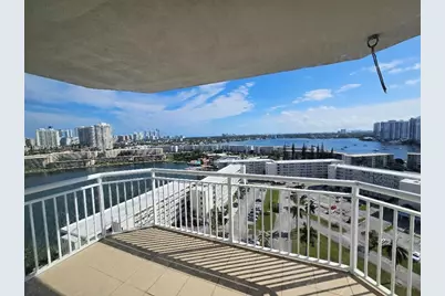 18031 Biscayne Blvd #1703, Aventura, FL 33160 - Photo 17