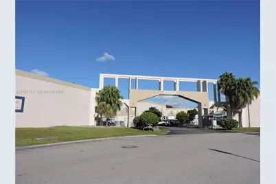 10431 NW 28th St #E106, Doral, FL 33172 - Photo 3