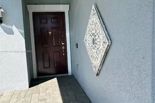 3074 White Horse Ct, Kissimmee, FL 34746 - Photo 3