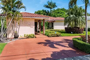 1855 Daytonia Rd, Miami Beach, FL 33141 - Photo 5