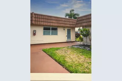 190 Seville H #H, Delray Beach, FL 33446 - Photo 15