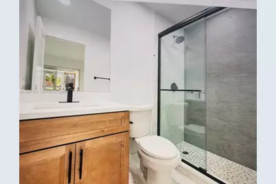 190 Seville H #H, Delray Beach, FL 33446 - Photo 13