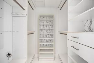 495 Brickell Ave, Miami, FL 33131 - Photo 23