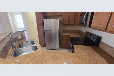 3020 Laurel Ridge Cir, Riviera Beach, FL 33404 - Photo 11