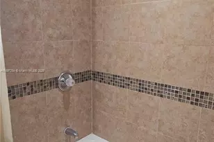 3020 Laurel Ridge Cir, Riviera Beach, FL 33404 - Photo 9