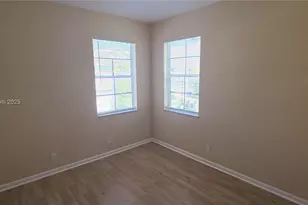 3020 Laurel Ridge Cir, Riviera Beach, FL 33404 - Photo 15