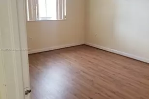 1663 SE 27th Dr, Homestead, FL 33035 - Photo 5