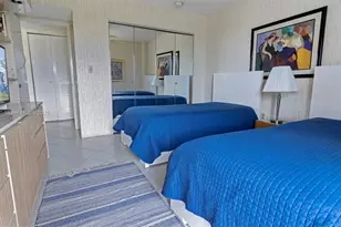 3701 N Country Club Dr, Aventura, FL 33180 - Photo 15