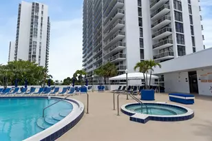 3701 N Country Club Dr, Aventura, FL 33180 - Photo 31